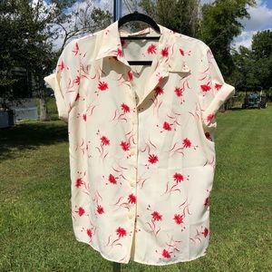 SHORT SLEEVE BUTTON DOWN SHIRT